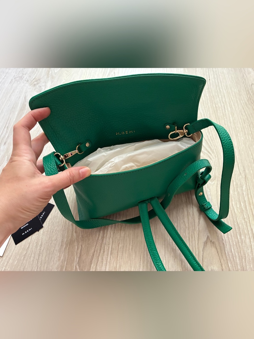 M.Gemi- The Francesca tumbled leather Handbag in Green Kelly - Picture 2 of 10